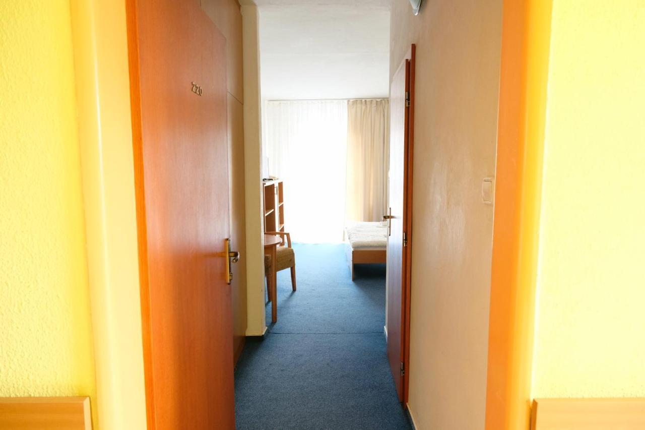 Art Hotel Medzilaborce ภายนอก รูปภาพ